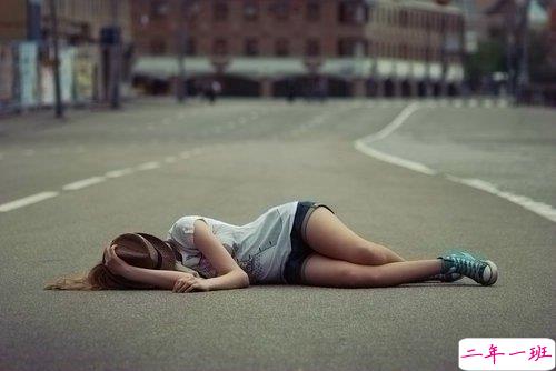 突然感到伤感忍不住哭泣的心情说说 难过到心碎的沮丧说说1