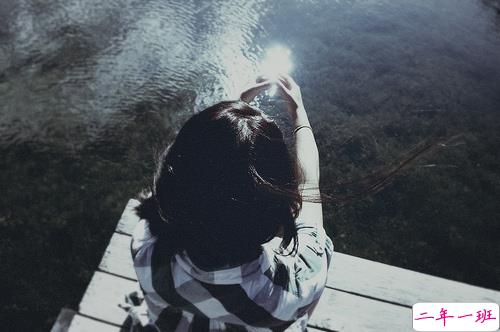 成长是残忍的忧伤无奈心情说说 关于青春和成长的心情说说2