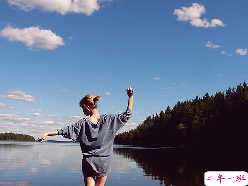 青春从指缝间溜走有些难过的心情说说 心底有些难过的心情说说1