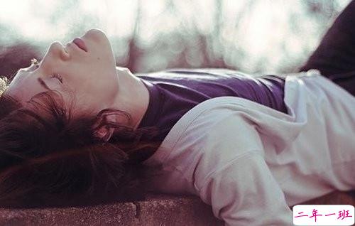 伤感孤独难过意境说说 梦里有你只是梦1