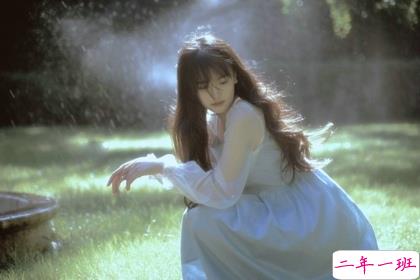 为了一个不在乎你的人付出，值得吗？2