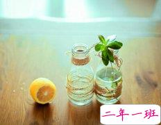 好听的空间说说：相遇总是猝不及防，离别多是蓄谋已久