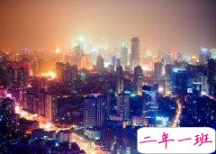 表达心情的说说：小时候枕头上都是口水，长大后枕头上都是泪水