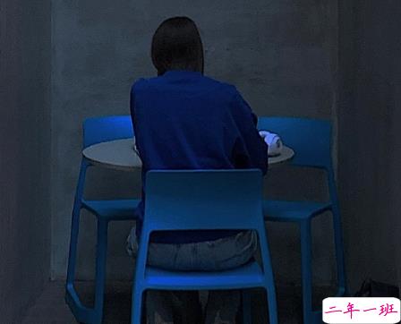 2021虐到极致的简短朋友圈文案 拼命道歉的我像极了罪人1