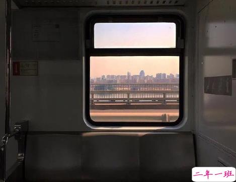 发朋友表达心情寂寞的短句 孤单寂寞的心情短句20211