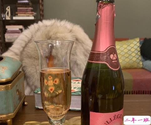 愚人节文案走心笑死人 愚人节必备的句子2