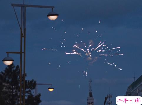 在外地想家的心情说说 外地工作想家的感慨句子1