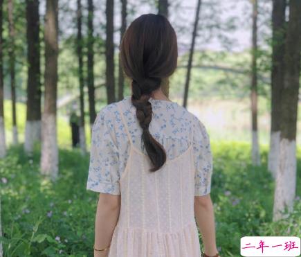 很高冷的朋友圈文案带图片 高冷范女生朋友圈语录配图9