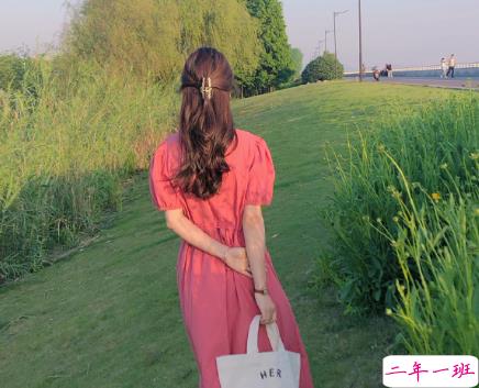 很高冷的朋友圈文案带图片 高冷范女生朋友圈语录配图12