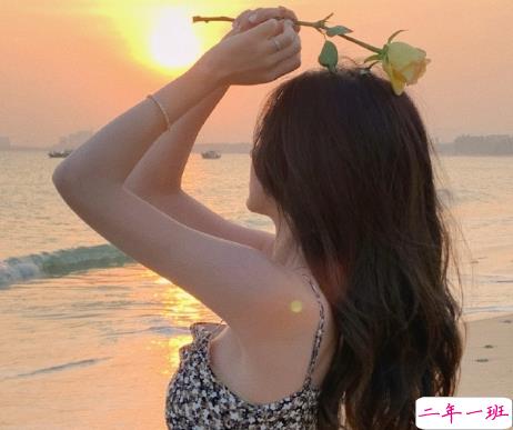 小仙女自拍发朋友圈的撩人句子 小仙女发的可爱说说2