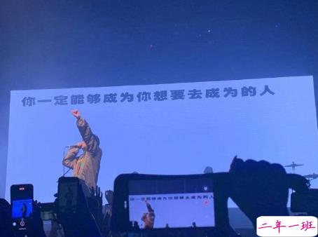 隐晦表达自己已经放下的句子 看透了心凉了说说2