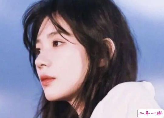 异地恋安慰女朋友的暖心句子 隔着屏幕哄女朋友的句子1