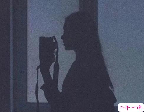 人间不值得的文案短的 觉得人间不值得的丧系句子1