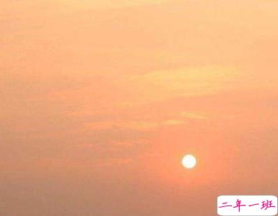 带着光的温柔又很好听的文案带图片 很唯美的又好听的语录12