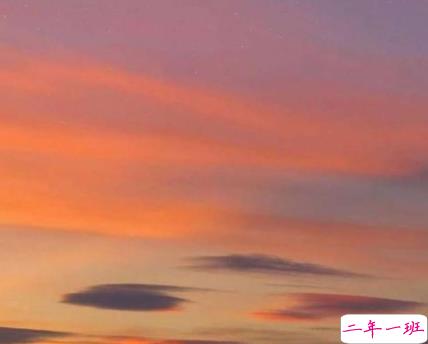 带着光的温柔又很好听的文案带图片 很唯美的又好听的语录15