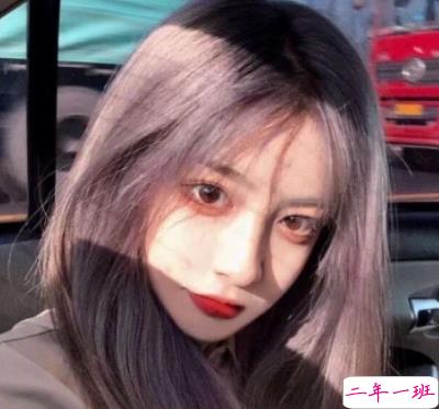 关于妆前化妆后的搞笑文案带图片 女人妆前妆后朋友圈文案12