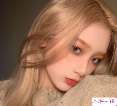 关于妆前化妆后的搞笑文案带图片 女人妆前妆后朋友圈文案13