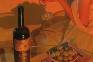 表达自己没有资格吃醋的文案 没有资格吃醋的说说短句