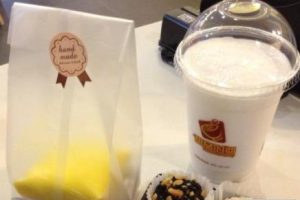 朋友半夜给自己送夜宵的句子 闺蜜半夜给我送夜宵的文案