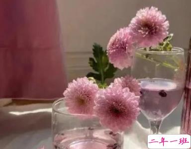 简单却很压抑的文案带图片 我在往前走为什么我还是会哭1