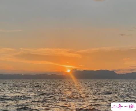 高级感让人眼前一亮的说说带图片 很温柔的说说带图片11