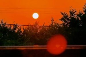 感觉自己再也没有快乐的说说 生活没有以前快乐的句子