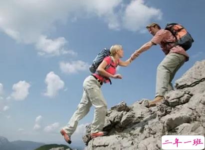 秋季去爬山的文案简短 适合爬山的朋友圈文案1